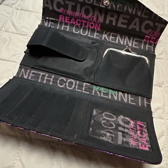 Reaction Kenneth Cole Purple Wallet -billfold - Credit Card - Coin Purse - Cell - Picture 10 of 11